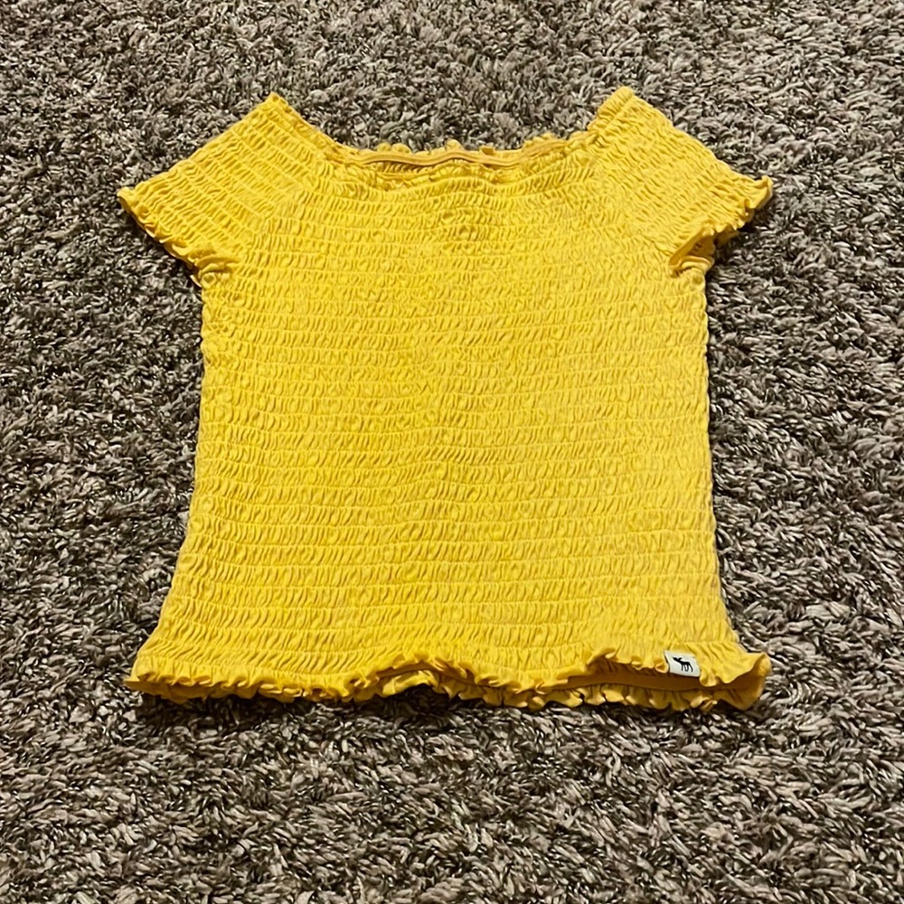 Size 13/14 yellow ribbed shirt